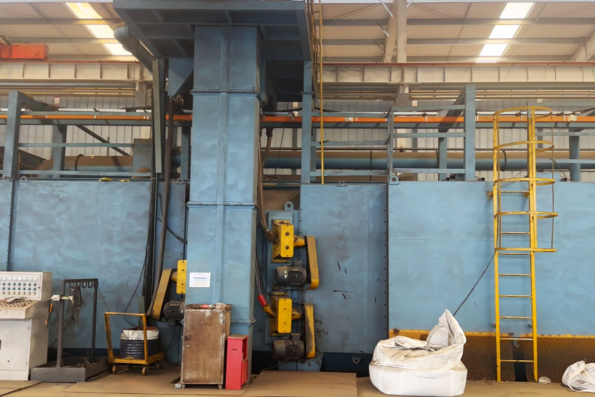 Shot blasting machine